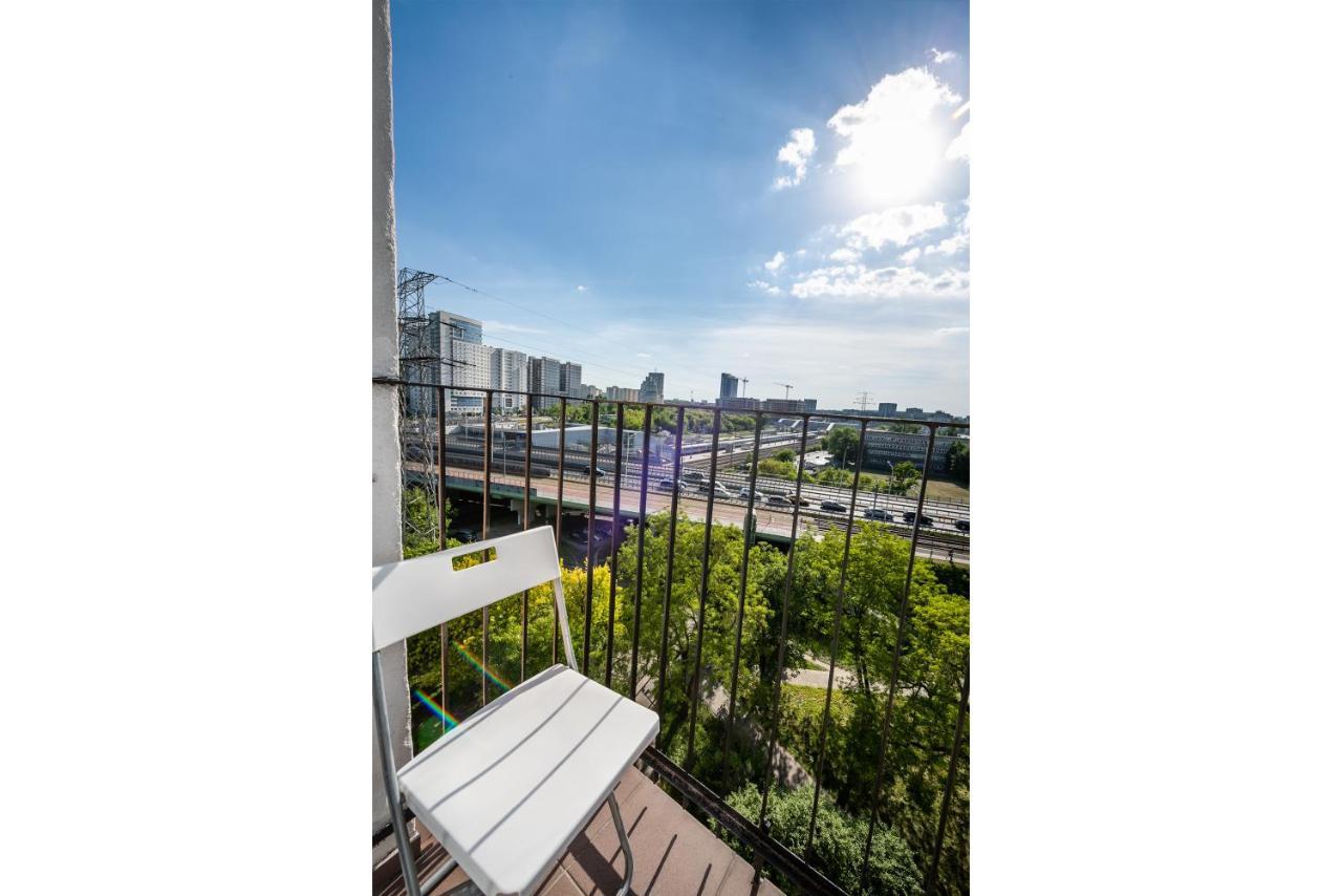 Metro Dworzec Gdanski Elegant Studio Apartment Warsaw Luaran gambar